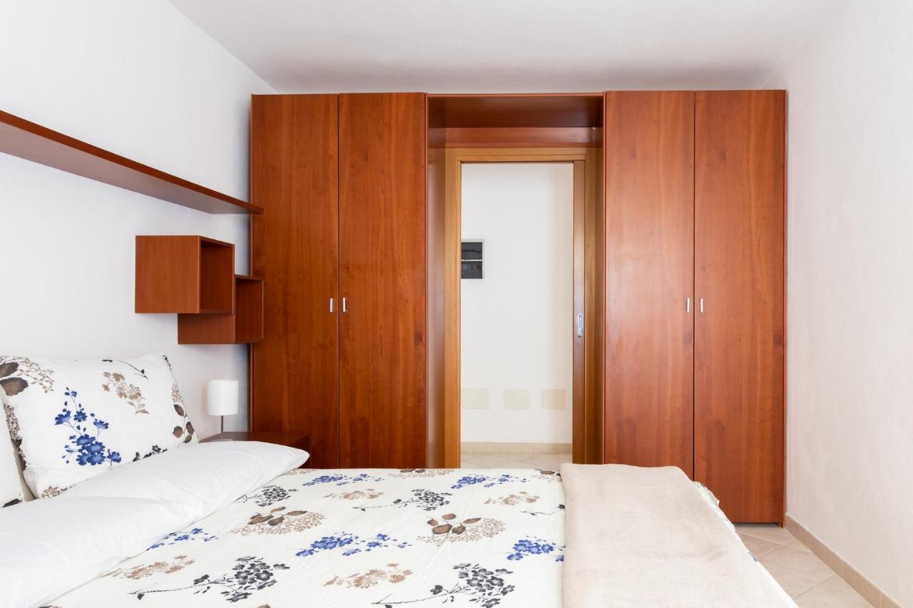 Spacious 3-Bedroom Apartment With Courtyard In Tempio Pausania - Perfect For Families Ngoại thất bức ảnh