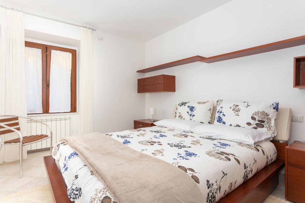 Spacious 3-Bedroom Apartment With Courtyard In Tempio Pausania - Perfect For Families Ngoại thất bức ảnh